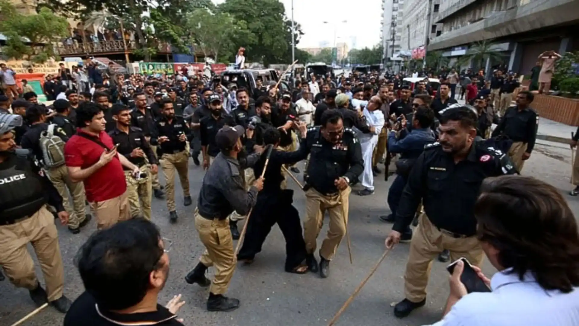 Police brutality against protesters